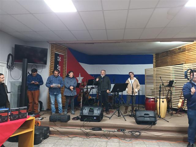 celebran-en-chile-pena-de-solidaridad-con-cuba
