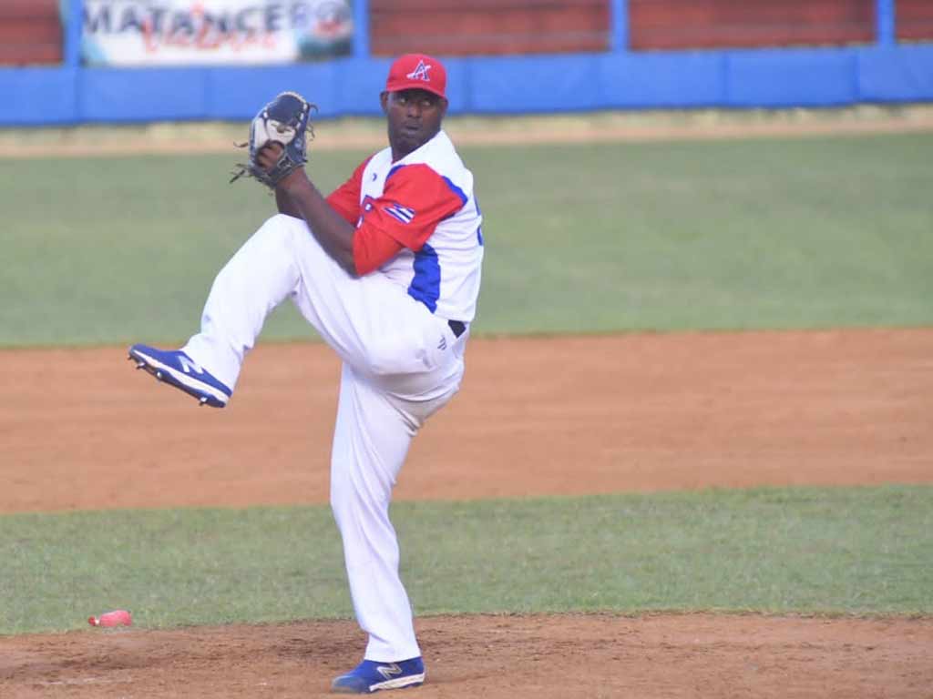 estrellas-de-cuba-primer-finalista-en-lid-beisbolera