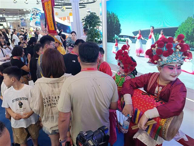 boom-del-turismo-y-consumo-en-china-buenas-noticias-para-economia