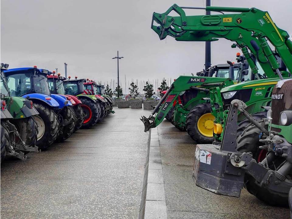 tenso-comienzo-en-paris-del-salon-de-la-agricultura-por-protestas