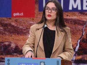 ministra-chilena-denuncia-persecucion-contra-el-partido-comunista
