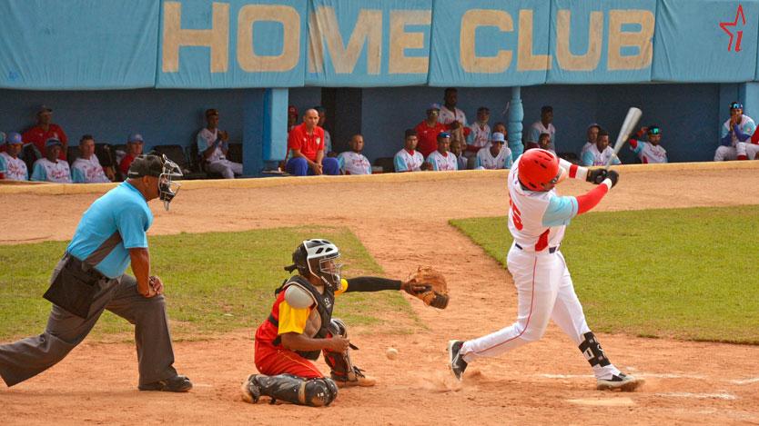 tigres-mandan-con-comodidad-en-temporada-cubana-de-beisbol