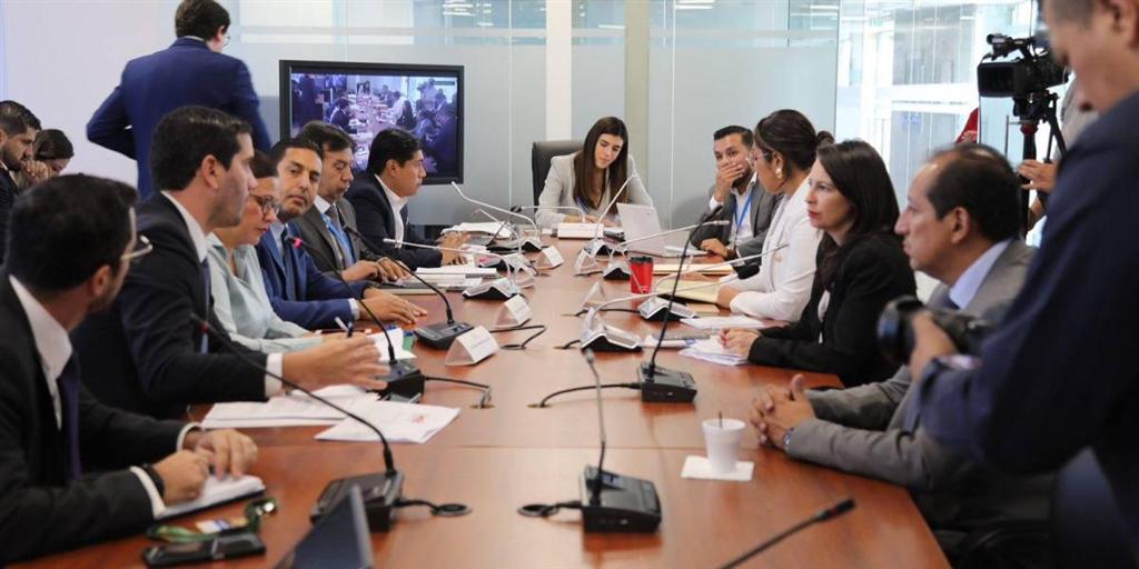 parlamento-de-ecuador-aprueba-informe-para-debate-de-ley-de-turismo