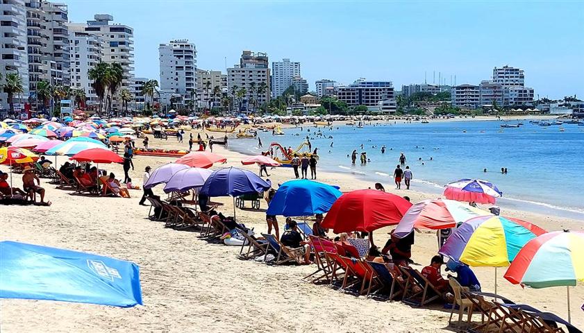 ecuador-bajara-iva-para-el-turismo-en-semana-santa