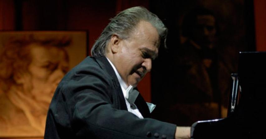 frank-fernandez-maestro-cubano-del-piano-y-la-musica-cumple-80