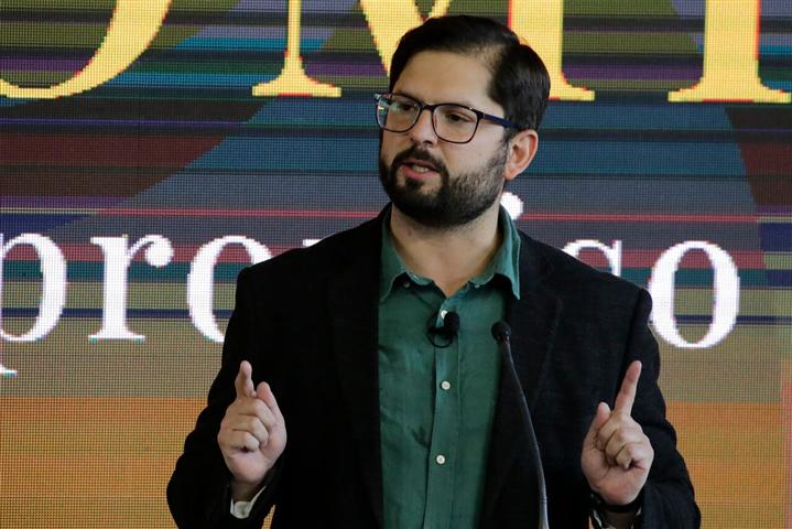 presidente-chileno-llama-a-acelerar-reforma-de-pensiones