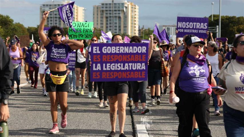 boricuas-interrumpen-orden-ficticio-ante-violencia-machista