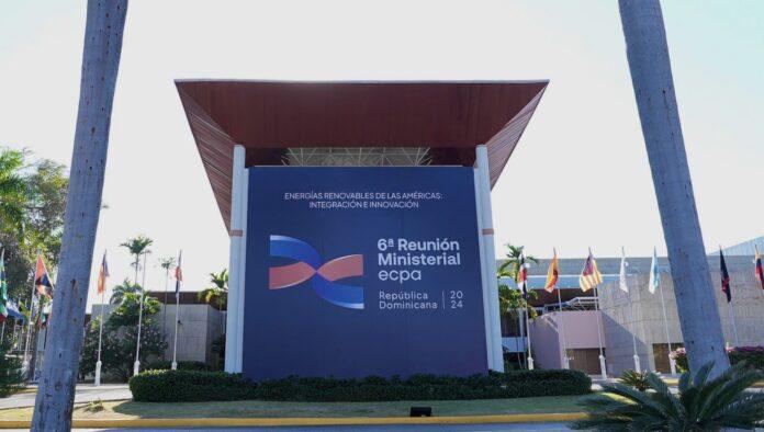 transicion-energetica-ocupa-atencion-en-evento-regional-en-dominicana