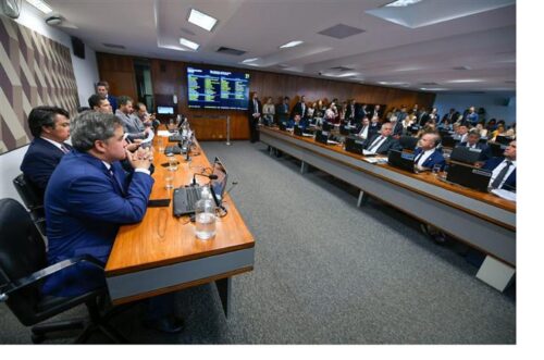 comision-del-senado-de-brasil-aprobo-propuesta-sobre-drogas