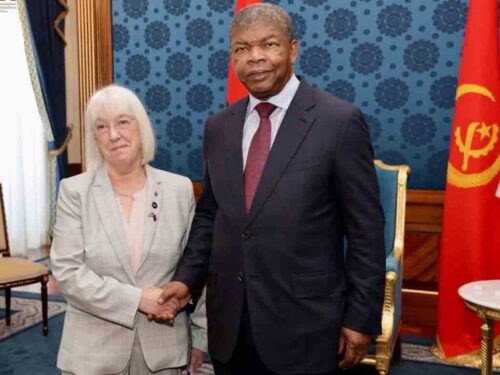 presidente-de-angola-recibio-a-delegacion-de-senadores-de-eeuu