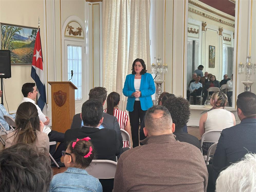 Embajada de Cuba en Estados Unidos celebra conexión con generaciones y raíces 