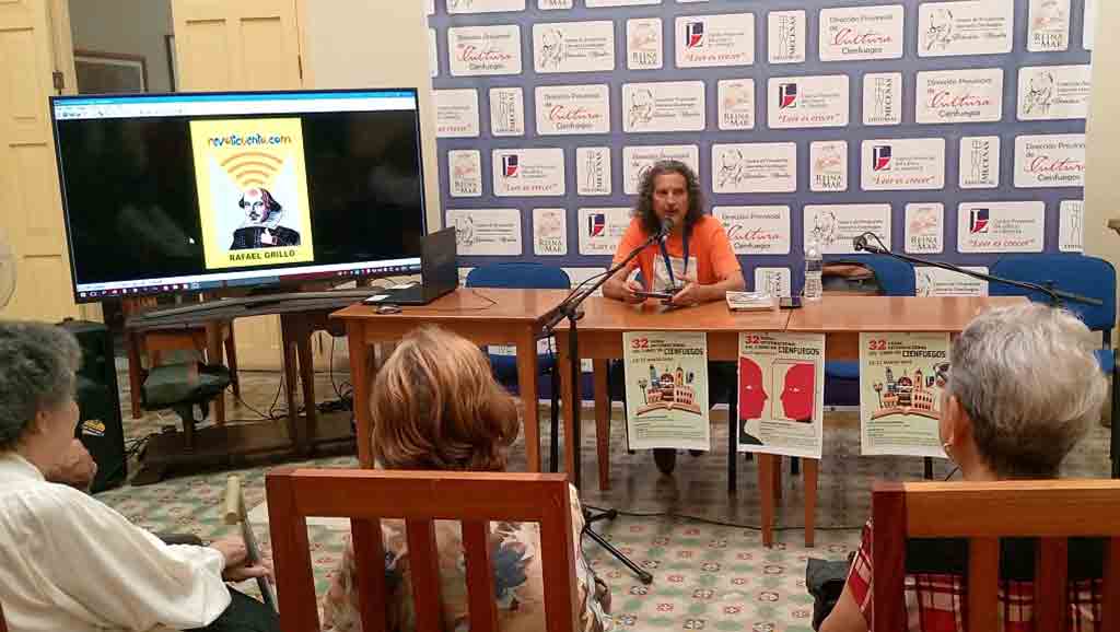 debaten-en-feria-del-libro-en-cienfuegos-sobre-literatura-e-internet
