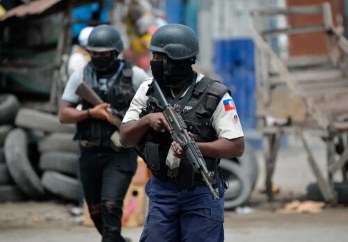 policia-de-francia-entrena-a-agentes-del-orden-de-haiti