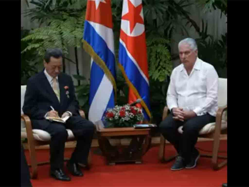 presidente-de-cuba-recibe-a-embajador-de-rpdc