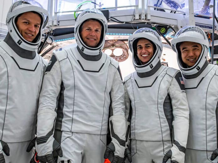 cuatro-astronautas-regresan-a-la-tierra-tras-199-dias-en-orbita