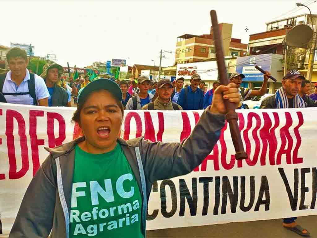 denuncian-que-300-mil-familias-campesinas-paraguayas-viven-sin-tierra