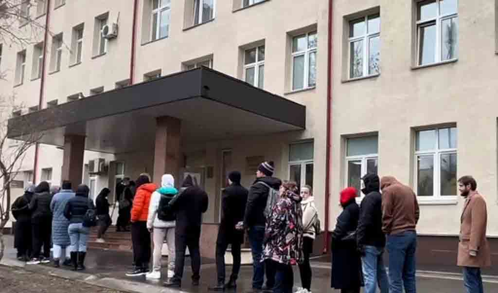 miles-de-moscovitas-donaron-su-sangre-para-heridos-en-atentado