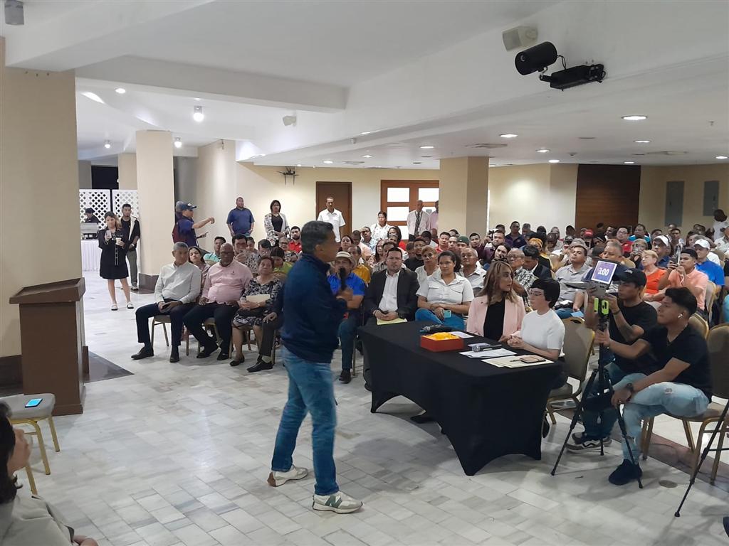 trabajadores-panamenos-por-mas-unidad-en-debate-con-presidenciables