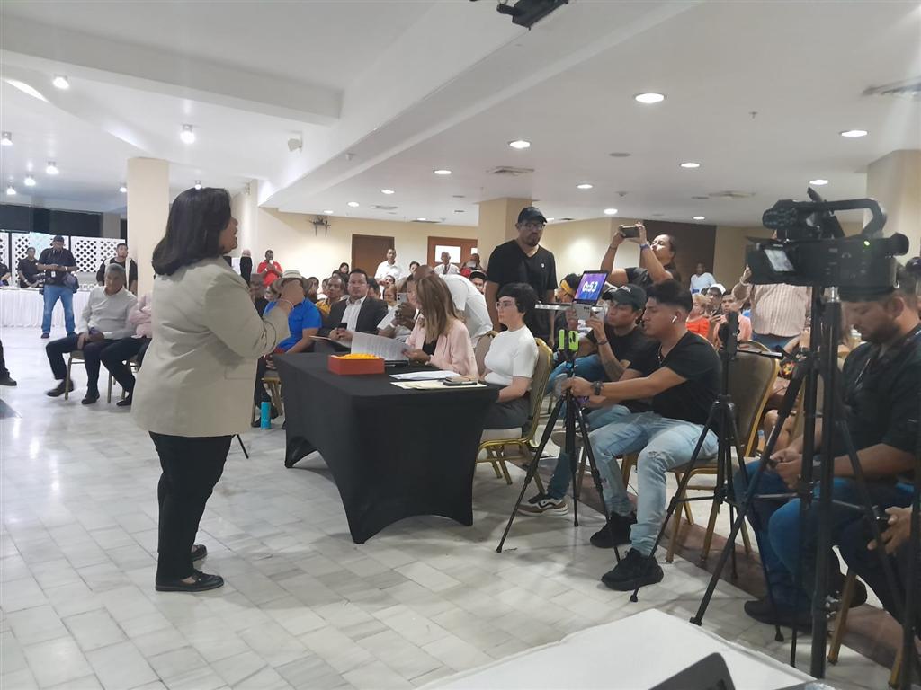 trabajadores-panamenos-por-mas-unidad-en-debate-con-presidenciables