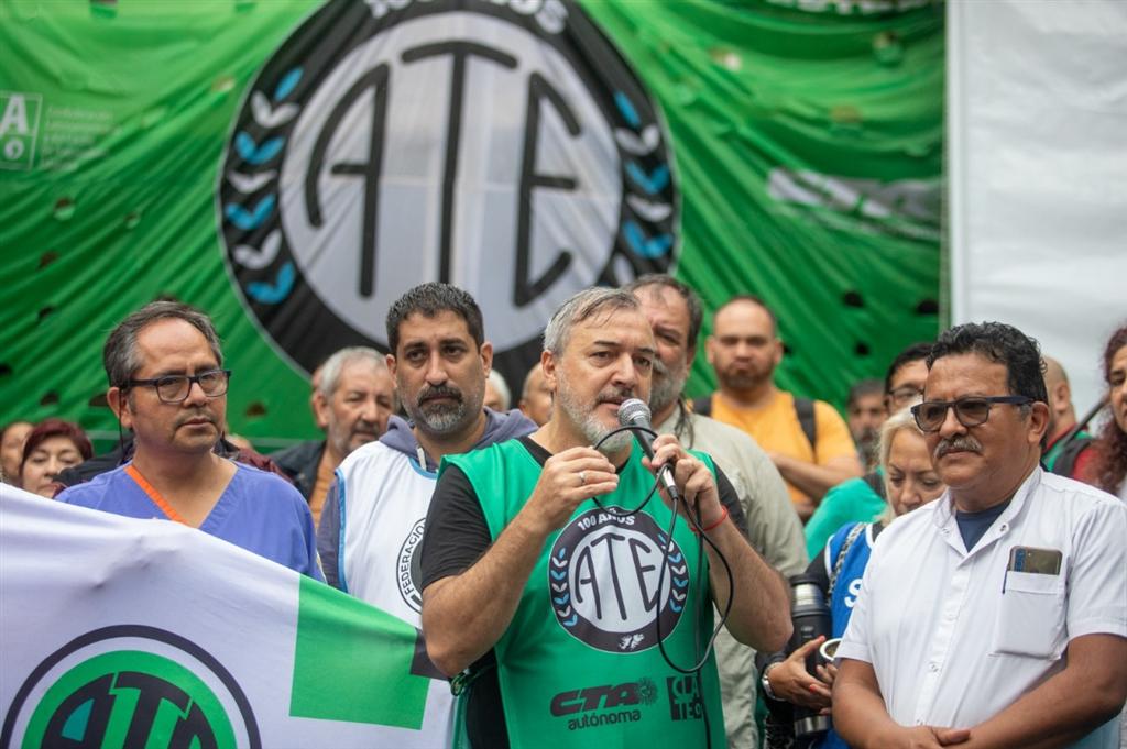 trabajadores-argentinos-realizaran-paro-contra-despidos