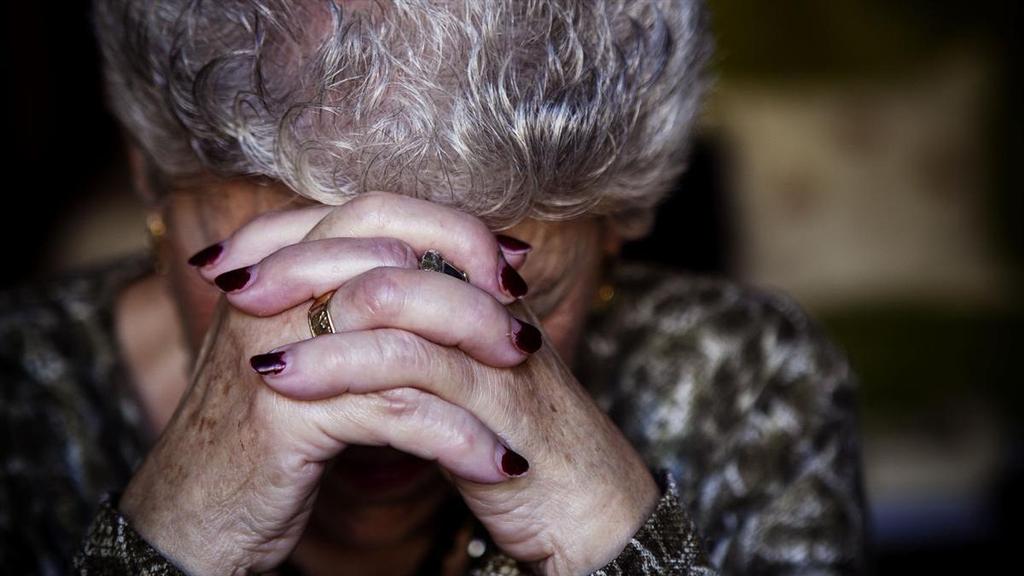 psicogeriatras-de-italia-alertan-sobre-alza-en-suicidios-de-ancianos