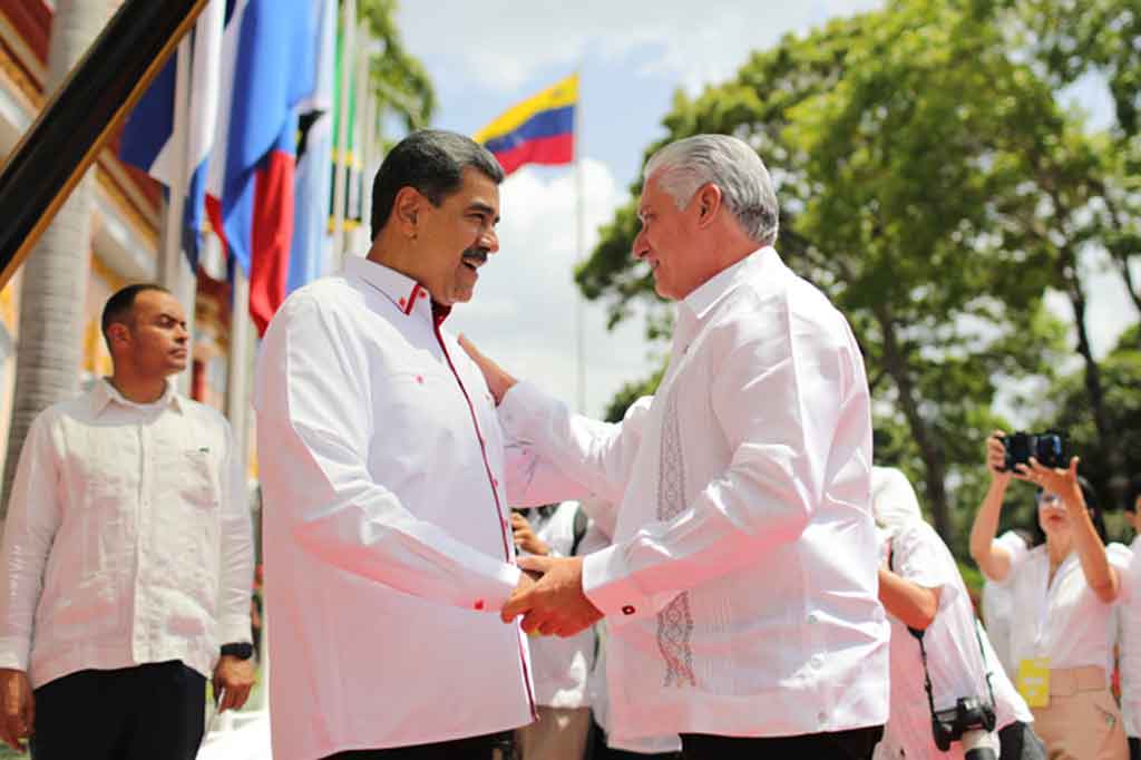 Maduro receives leaders participating in the ALBA-TCP Summit