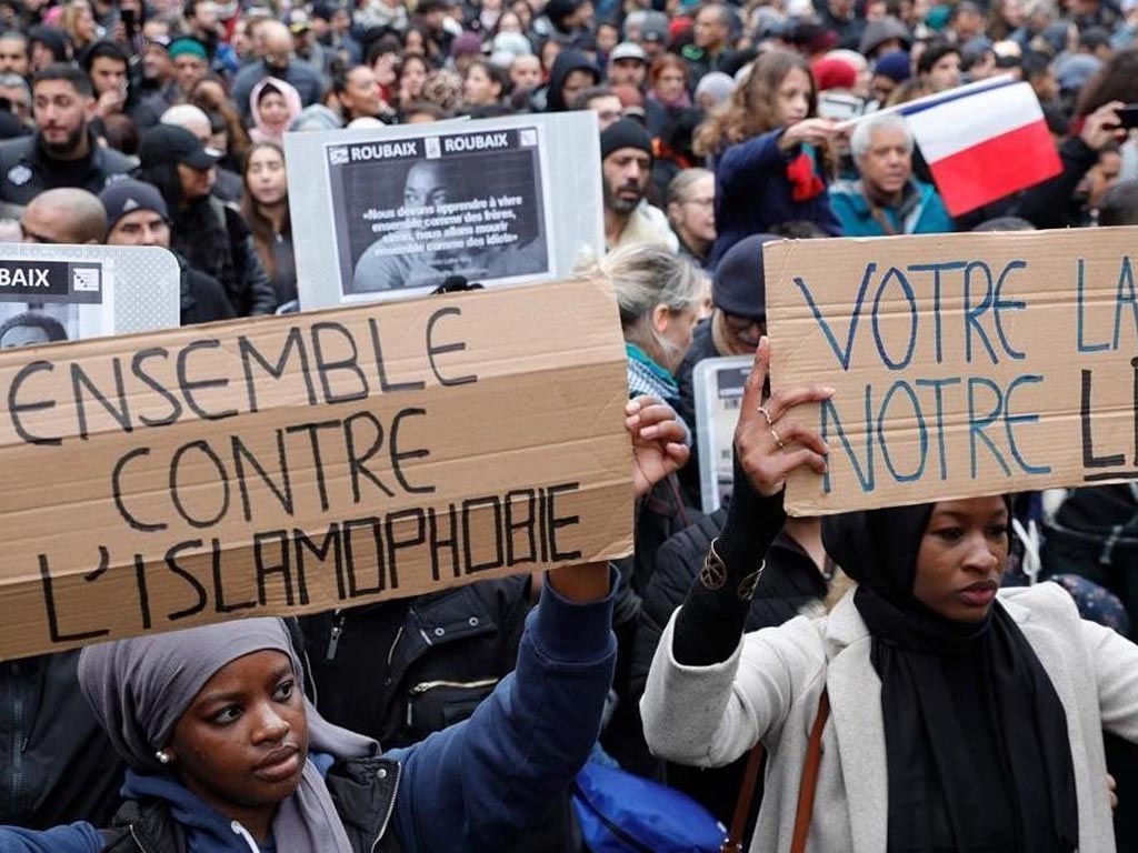 miles-de-personas-marchan-en-francia-contra-racismo-e-islamofobia