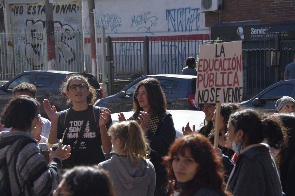 trabajadores-publicos-protestan-con-paro-en-uruguay