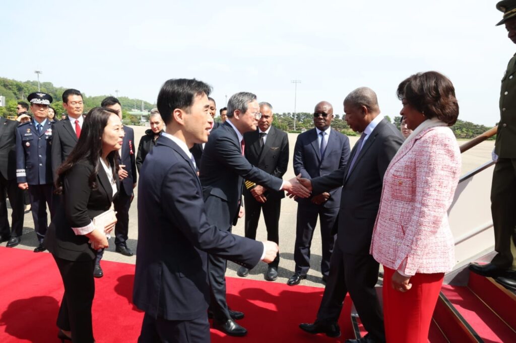 presidente-de-angola-llego-a-corea-para-visita-oficial