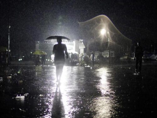 lluvias-nocturnas-mantienen-saturado-el-suelo-de-puerto-principe