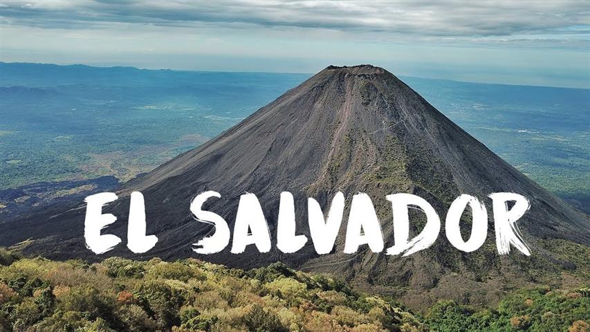 san-salvador-a-los-pies-de-un-gigante-dormido