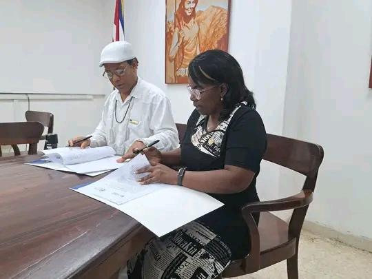 universidad-de-oriente-firmo-convenio-con-red-academica-internacional