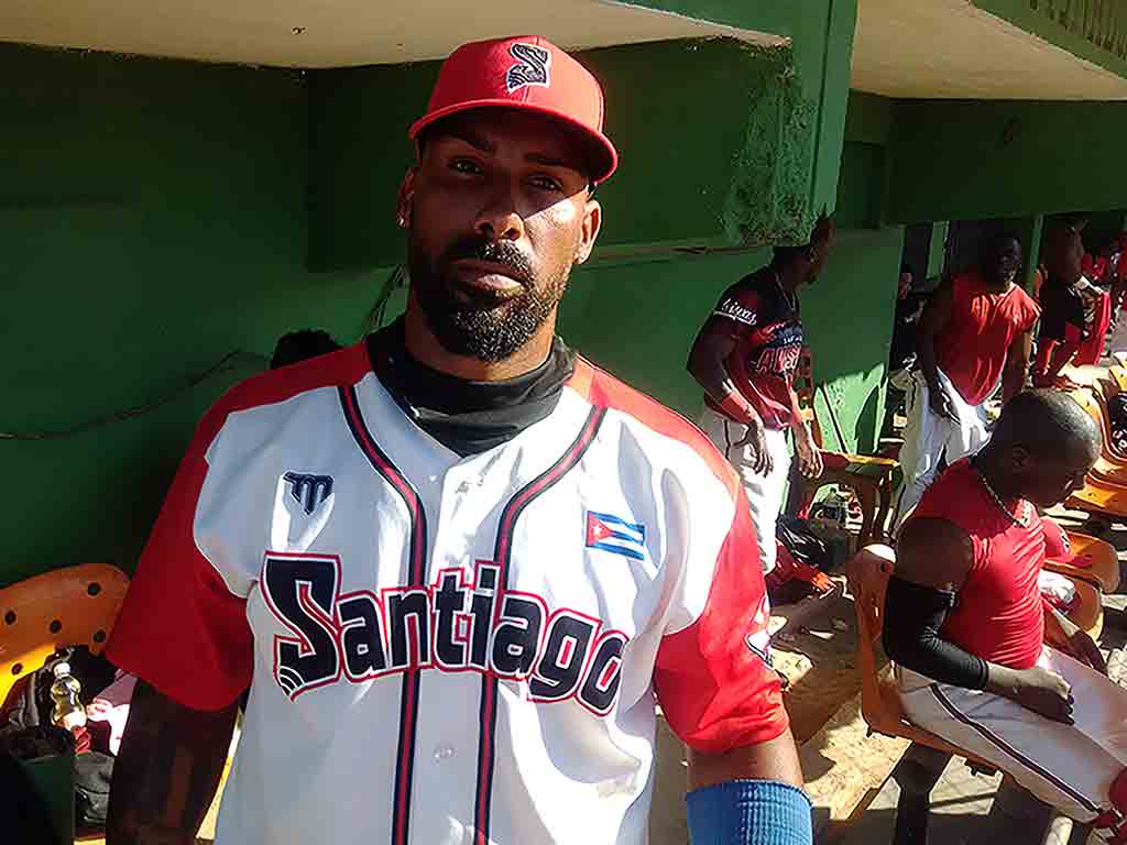 decide-cuarto-bate-de-santiago-de-cuba-en-extrainning-vs-villa-clara
