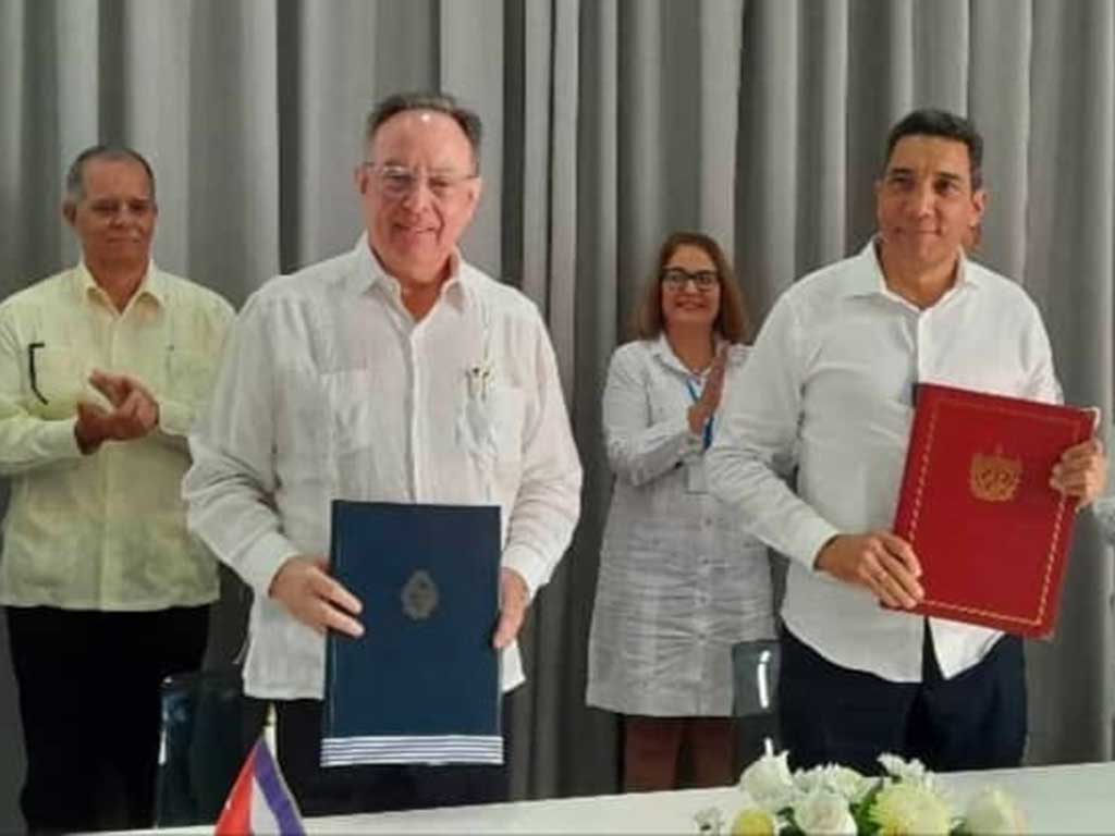 cuba-y-uruguay-firman-acuerdo-sobre-servicios-aereos-en-fitl-2024