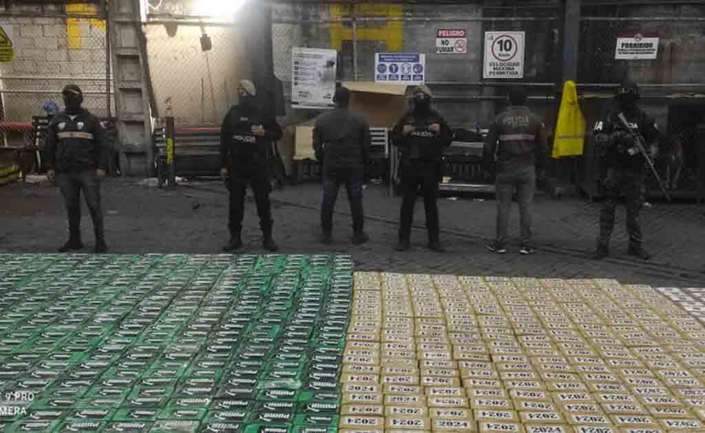 policia-de-ecuador-decomisa-25-toneladas-de-droga
