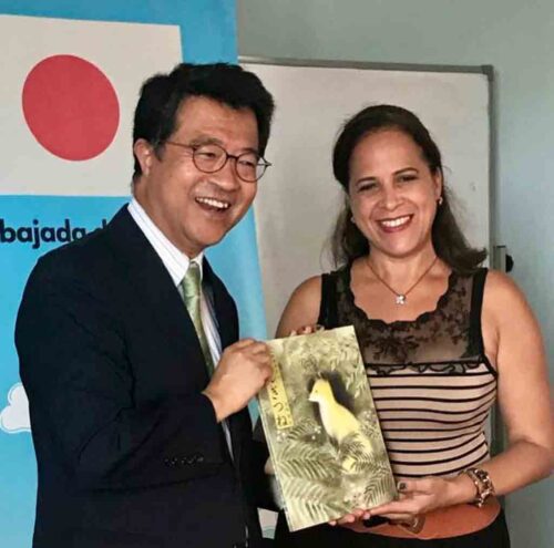 japon-dona-libros-a-facultad-de-lenguas-extranjeras-de-cuba