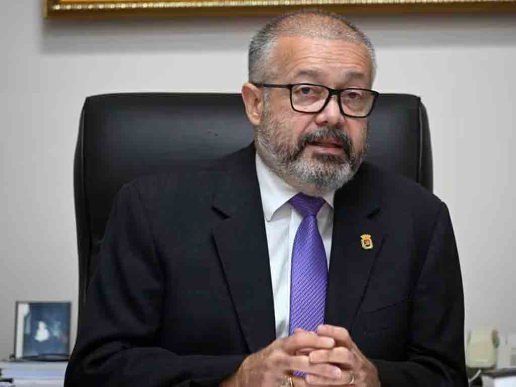 abandona-candidatura-alcalde-puertorriqueno-imputado-de-corrupcion