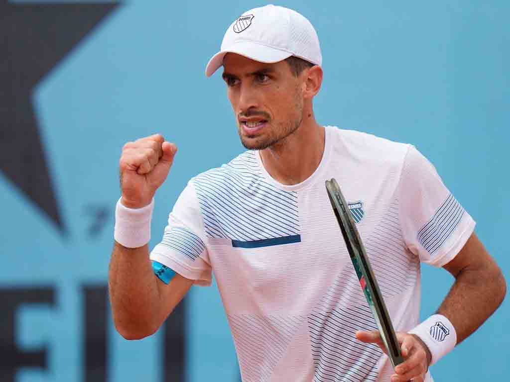 argentino-cachin-avanzo-en-masters-1000-de-tenis-de-madrid