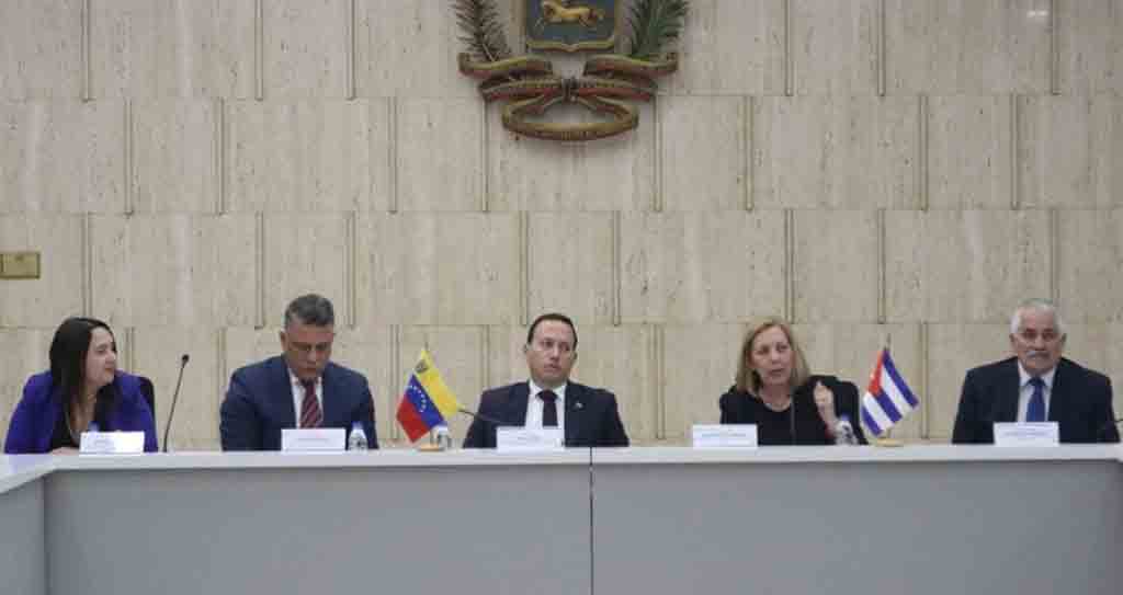 venezuela-y-cuba-evaluaron-flujo-migratorio-entre-ambos-paises