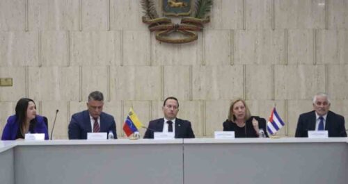 venezuela-y-cuba-evaluaron-flujo-migratorio-entre-ambos-paises