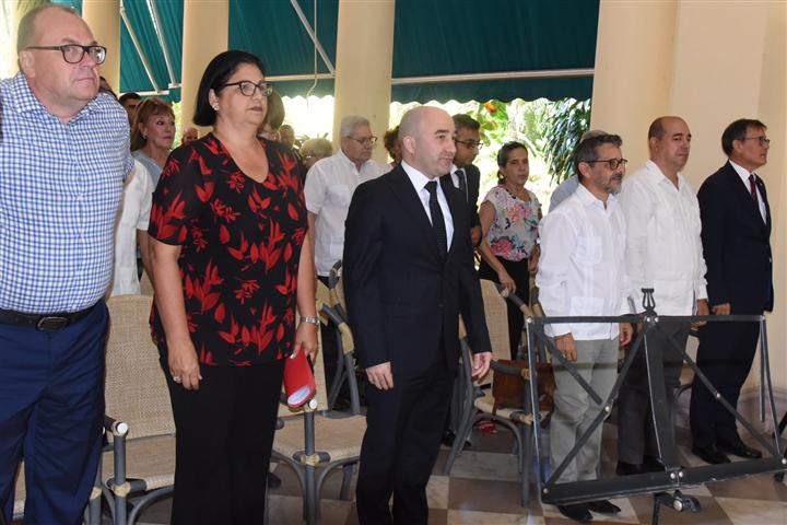 destacan-refuerzo-de-cooperacion-economica-cuba-azerbaiyan