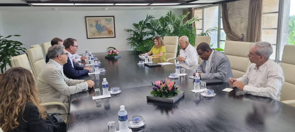 vice-primer-ministro-de-cuba-recibe-a-titular-de-la-onudi