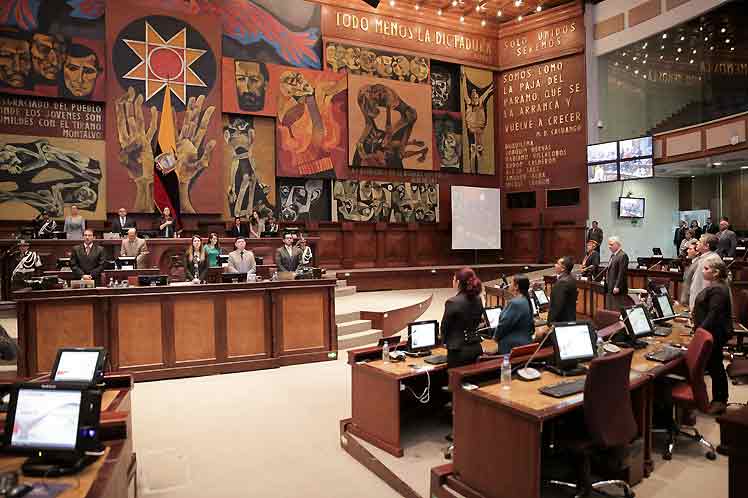 comision-parlamentaria-en-ecuador-debatio-proyecto-en-area-protegida