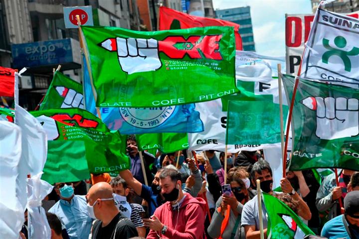 sindicatos-alertan-sobre-planes-para-reducir-estado-uruguayo