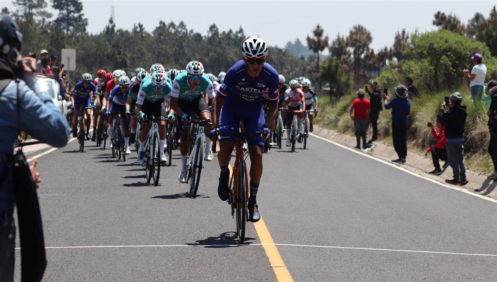 colombiano-contreras-aparece-y-gana-en-vuelta-bantrab-guatemala