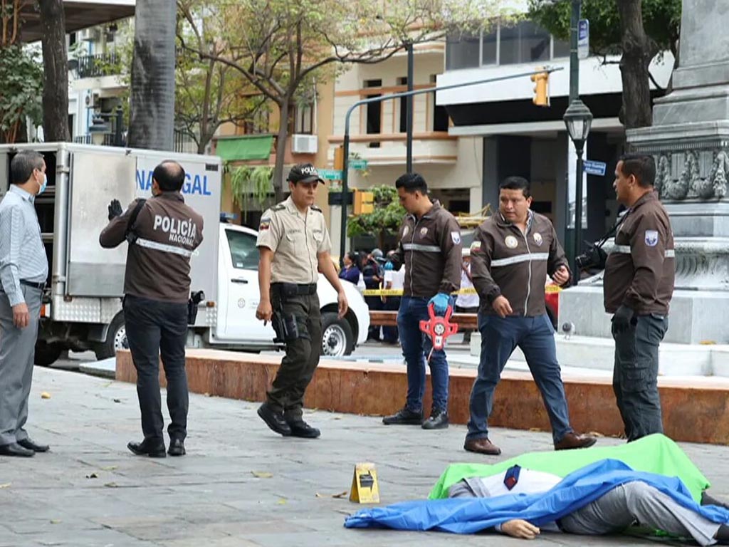unas-17-personas-asesinadas-en-ciudad-de-ecuador-pese-militarizacion