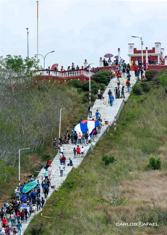 el-hacha-de-holguin-emblema-de-una-tradicion