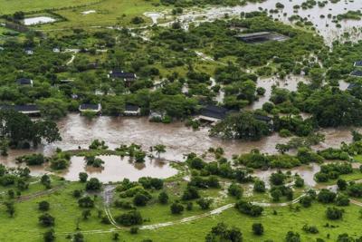 evacuan-en-helicopteros-a-turistas-en-reserva-keniana-de-maasai-mara