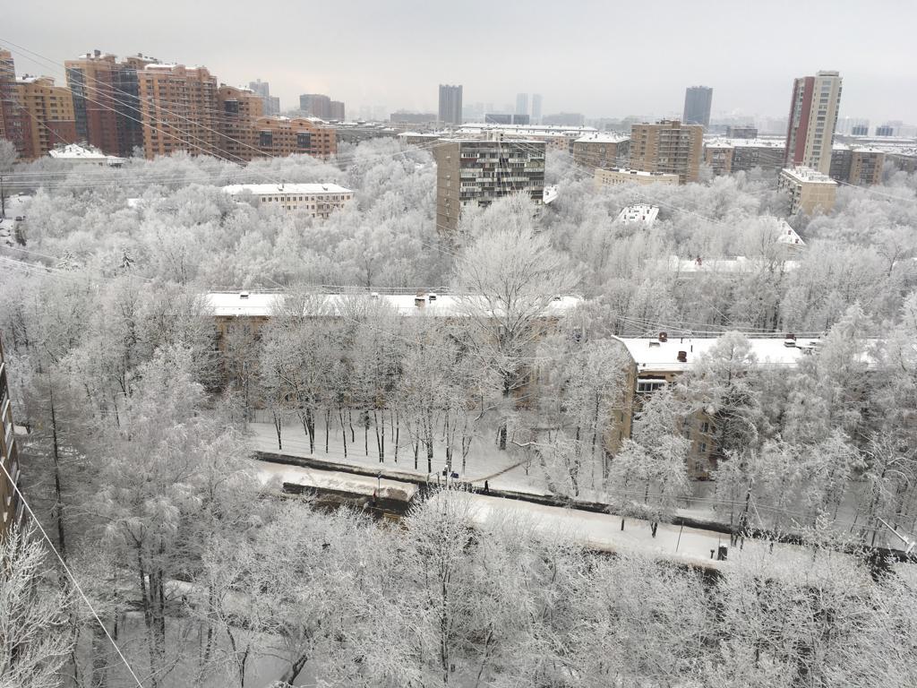 capital-rusa-amanece-con-nieve-por-llegada-de-aire-polar