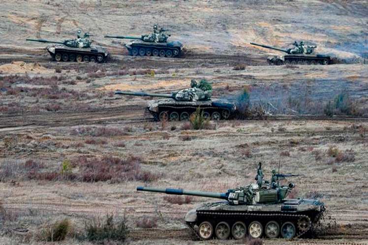 tropas-rusas-reciben-lotes-de-blindados-modernizados